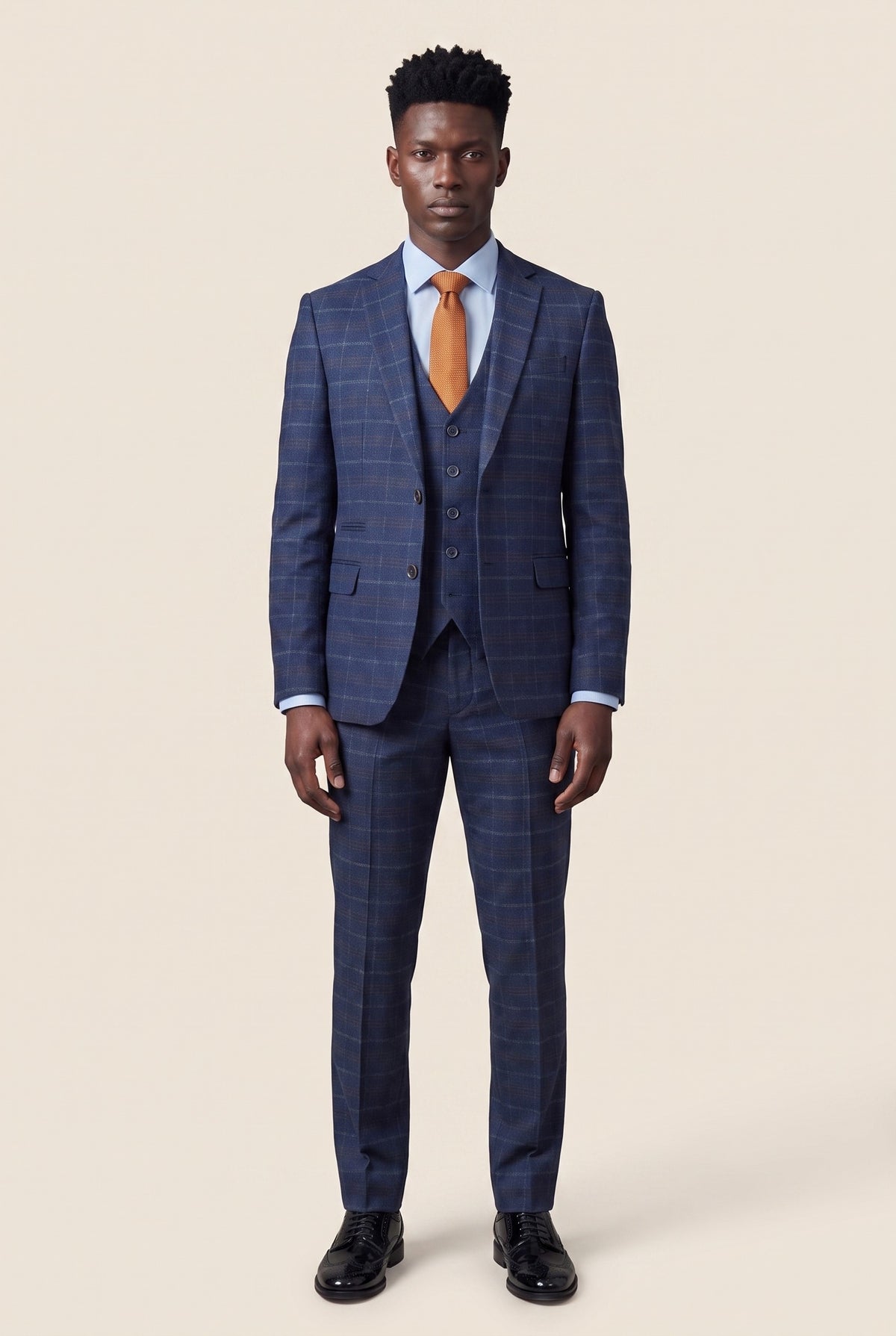 Look #979 styled with Marineblauw geruit driedelig herenpak - Paul Andrew Kenneth