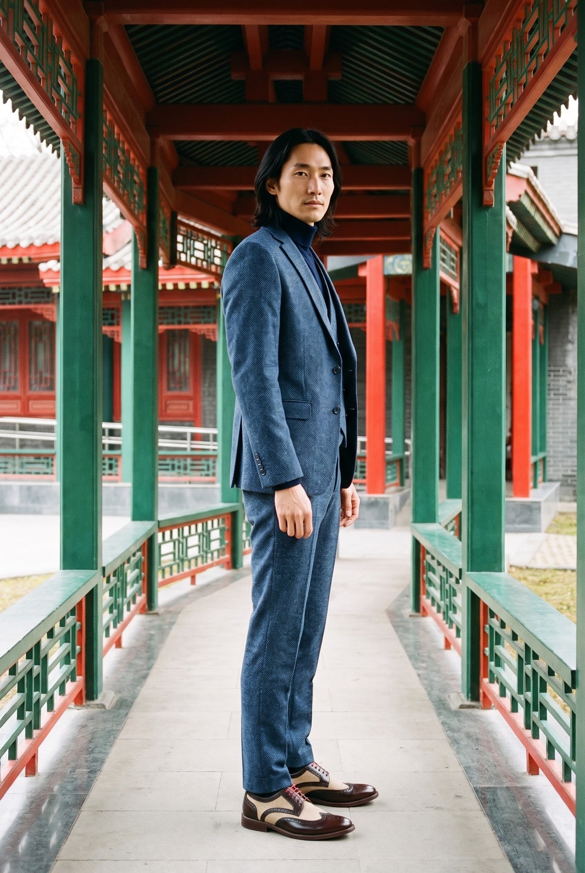 Look #381 styled with Heren 3-delig marineblauw pak met dubbelrijs vest