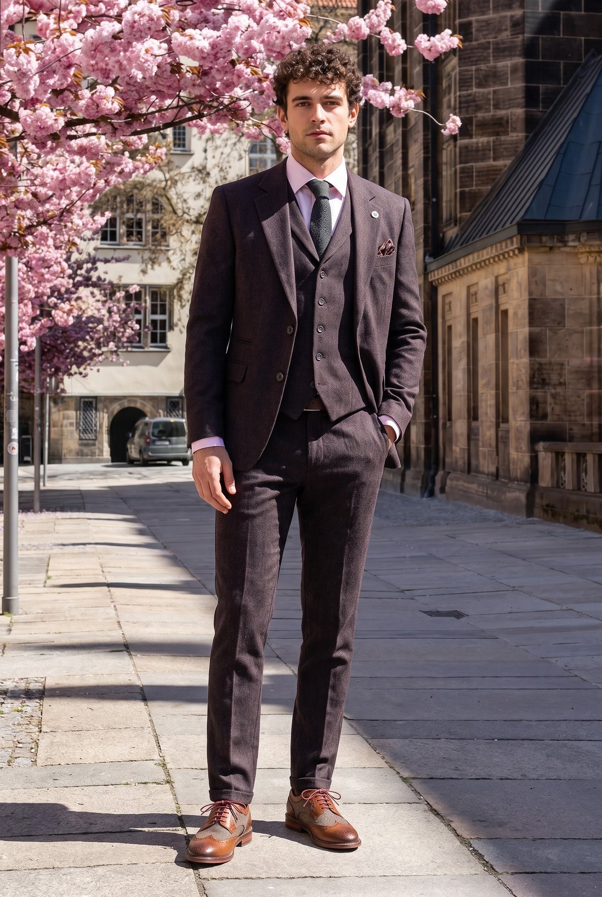 Look #992 styled with Heren Plum Herringbone Tweed 3-delig pak