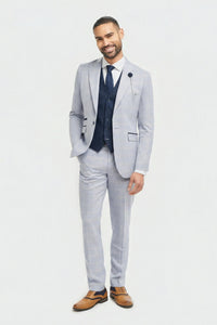 Lichtblauw geruit Prince of Wales driedelig pak voor heren met marineblauwe gilet.