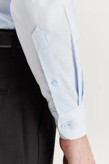 Klassiek herenoverhemd met dubbele manchetten en cutaway-kraag - Blauw