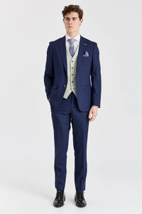 Belmont marineblauw pak met contrasterend Belmont saliegroen vest.