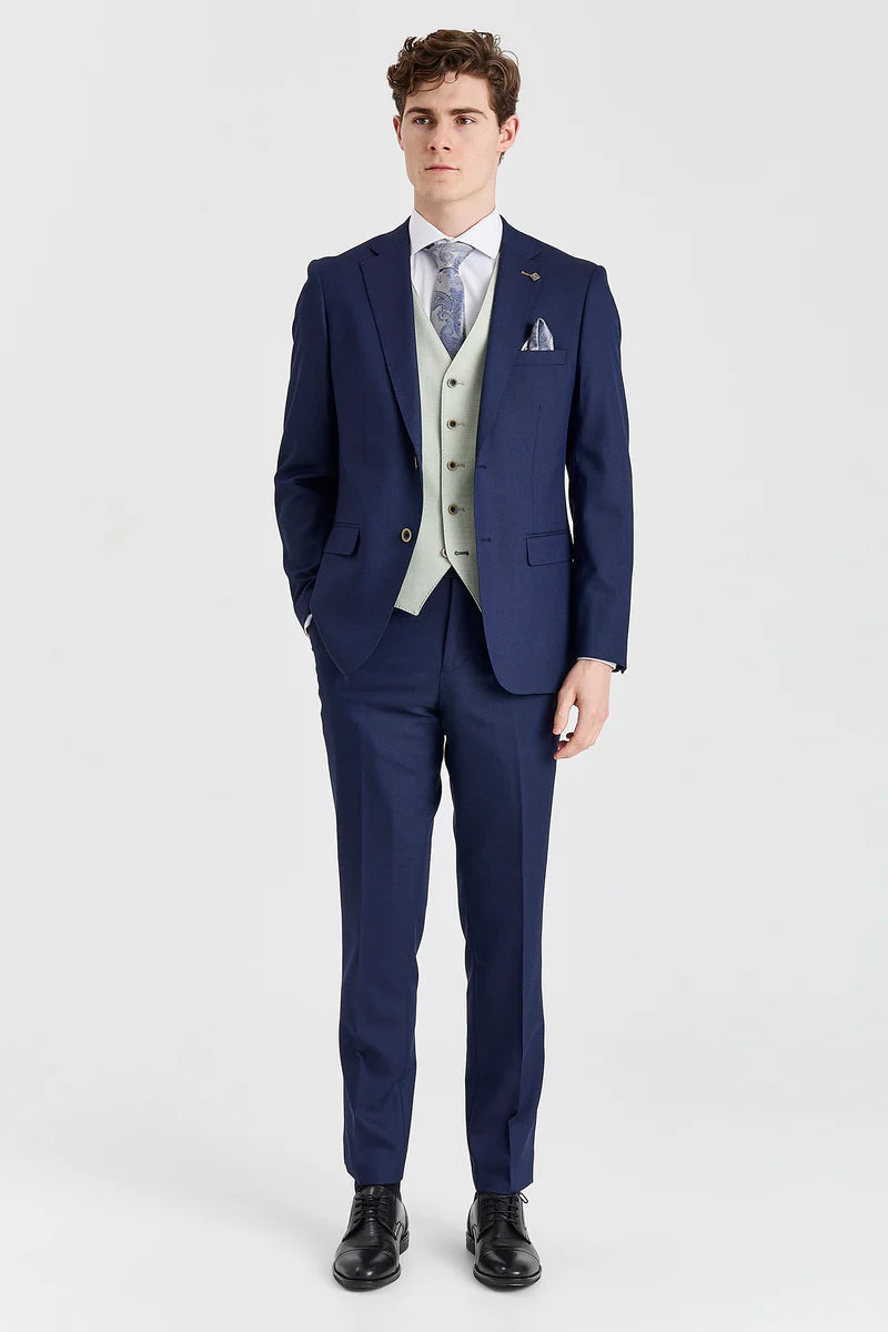 Belmont marineblauw pak met contrasterend Belmont saliegroen vest.