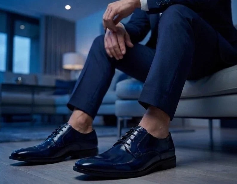 Chester - Herenschoenen in marineblauw met hoogglans afwerking