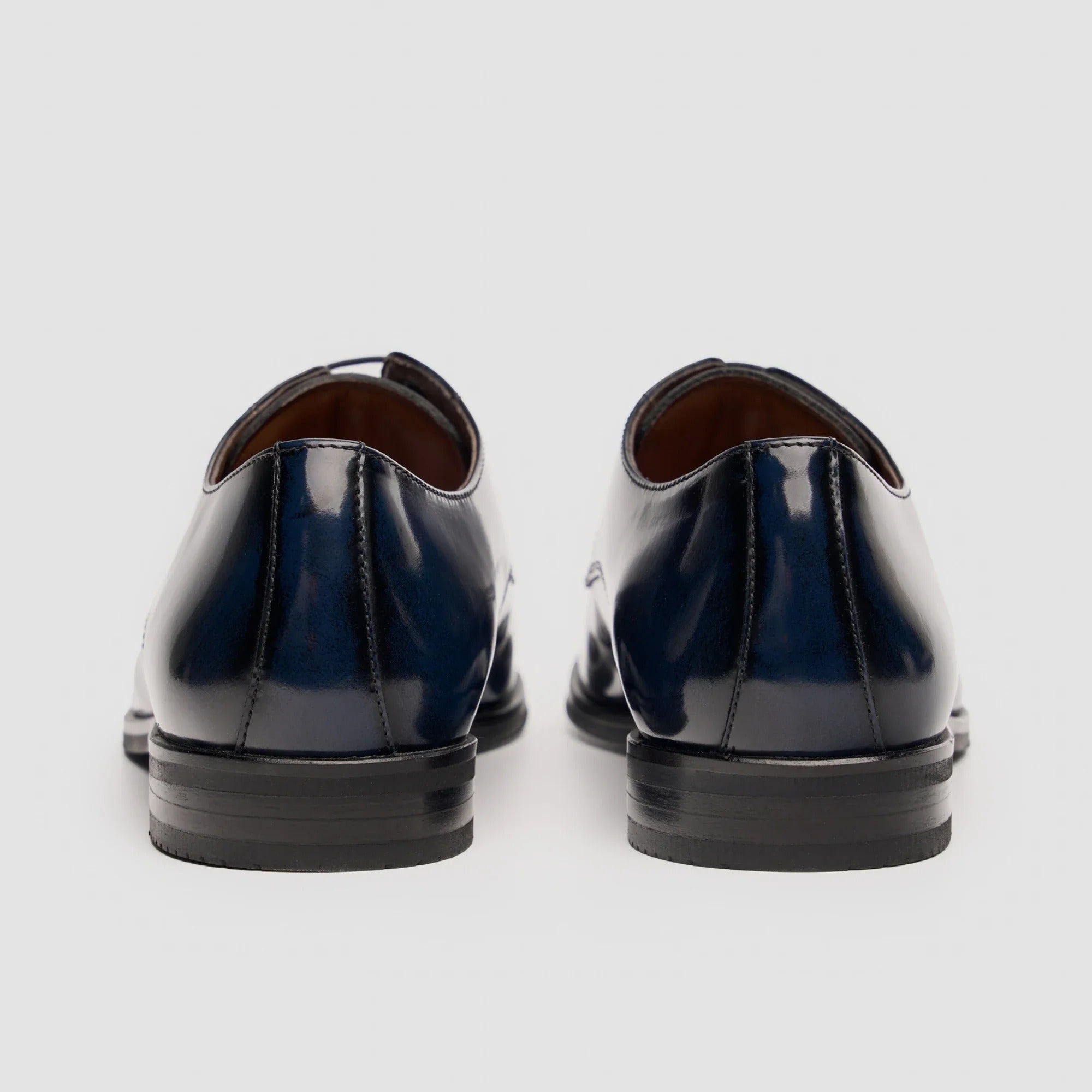 Chester - Herenschoenen in marineblauw met hoogglans afwerking