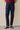 Marineblauwe geplooide smart casual broek voor heren, klassieke pasvorm.