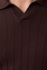 Herenpolo met bruine ribbels