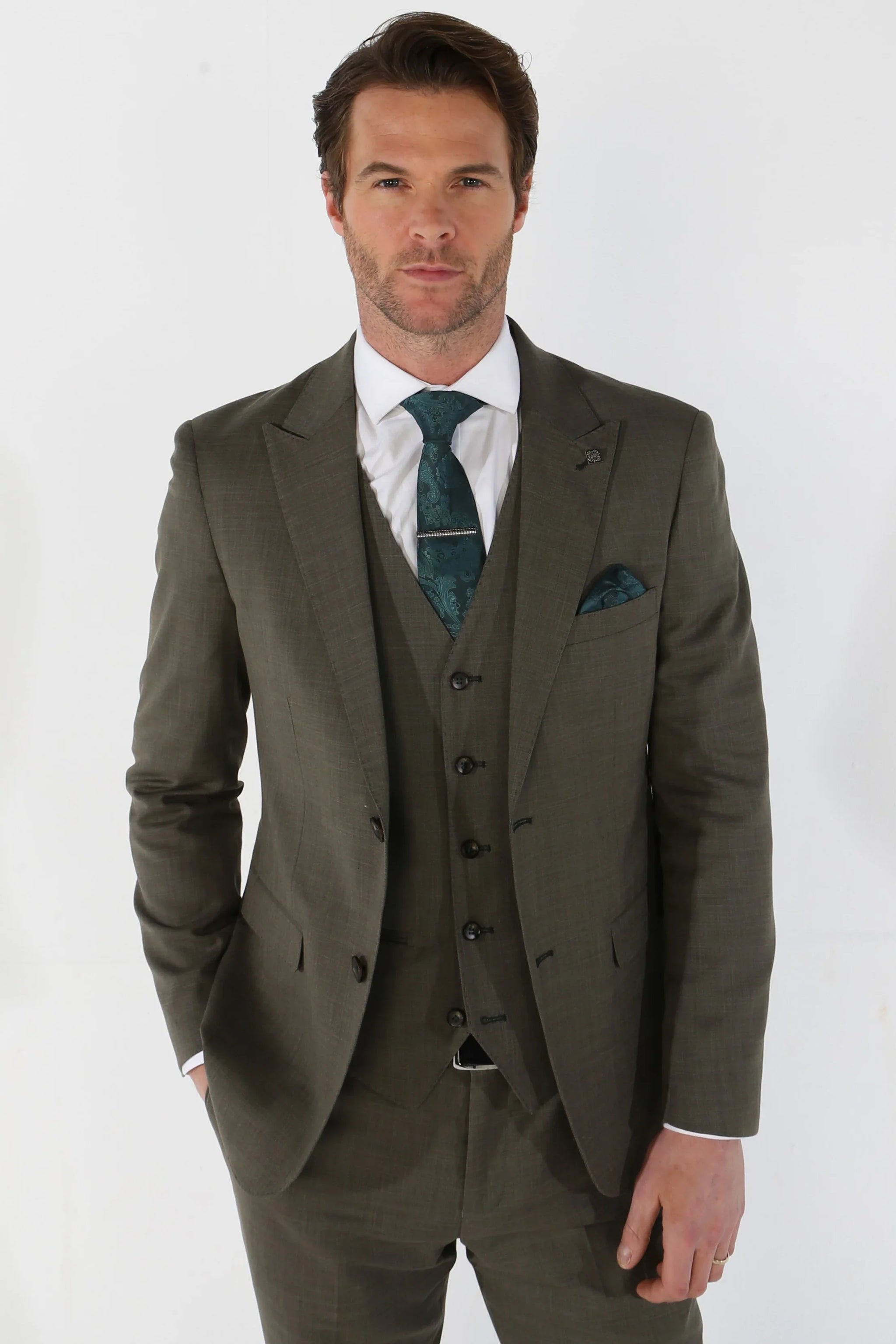 Kurt Men's Sage Green 3-Piece Tailored Fit Suit for Summer Weddings