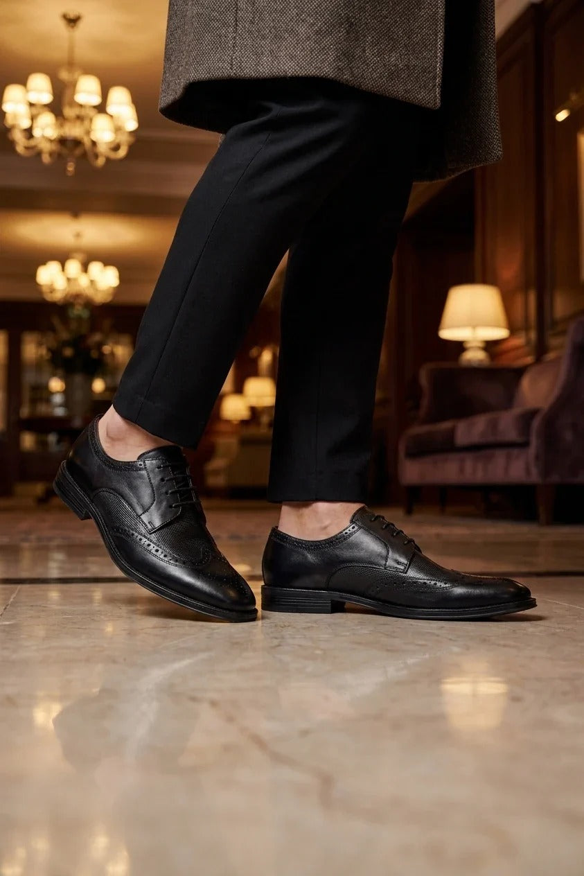 Lorenzo - Herenschoenen van zwart gepolijst leer (Oxfords)