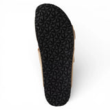Herensandalen van zandbeige leer met instapzool en voetbed.