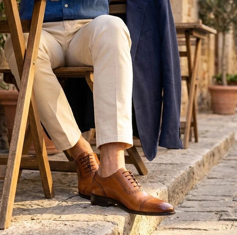 Herenschoenen van lichtbruin leer met neuskap (Oxford-model)